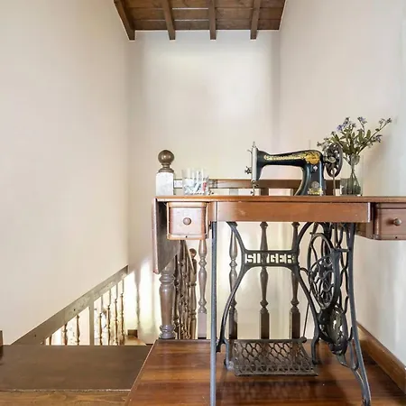 Casa Llanes Con Jardin - La Casa Del Gueelu * Hontoria