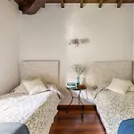 Casa Llanes Con Jardin - La Casa Del Gueelu Hontoria