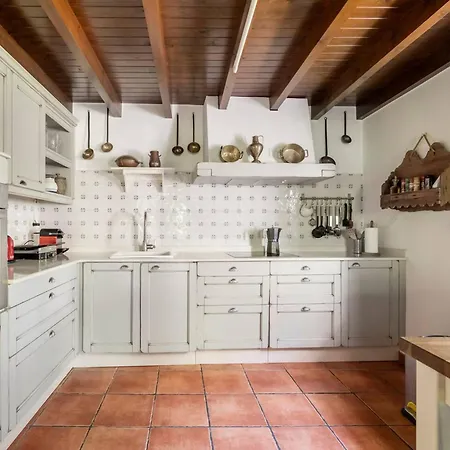 Casa Llanes Con Jardin - La Casa Del Gueelu *
