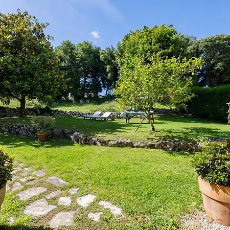 Casa Llanes Con Jardin - La Casa Del Gueelu
