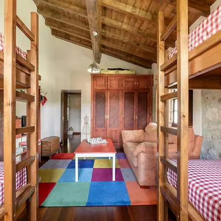 Casa Llanes Con Jardin - La Casa Del Gueelu Hontoria
